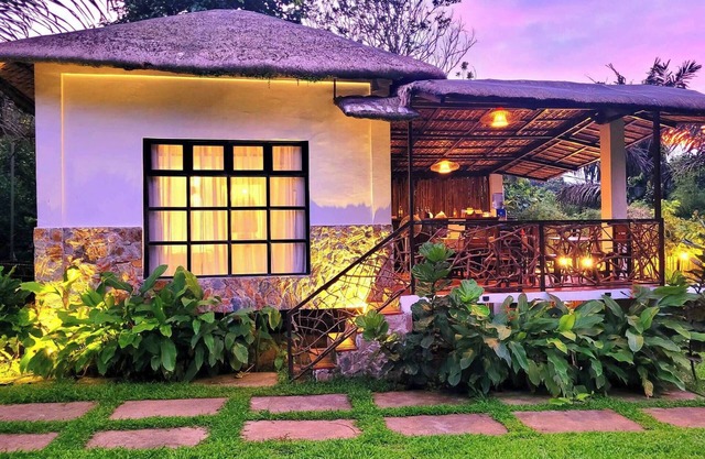 Modern Bahay Kubo near Tagaytay - Casita Anahaw