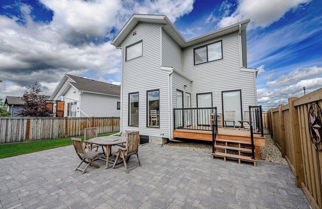 Modern Charm | Full House + AC | 2 Smart TVs