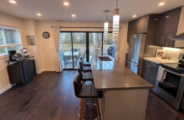 Modern Charm Seneca Fallsnn