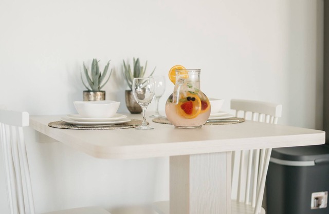 Modern, clean and neat apartment. Walking distance to beach and restaurants.