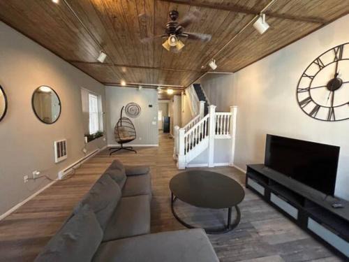 ☆ Modern Coed Dorm in Harrisburg ☆
