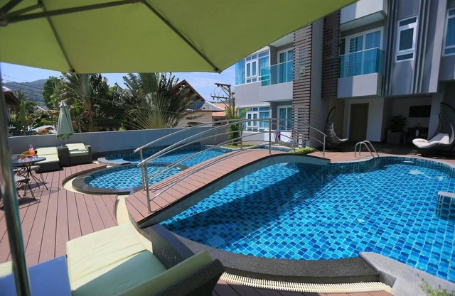 Modern Condo Nai Harn Beach