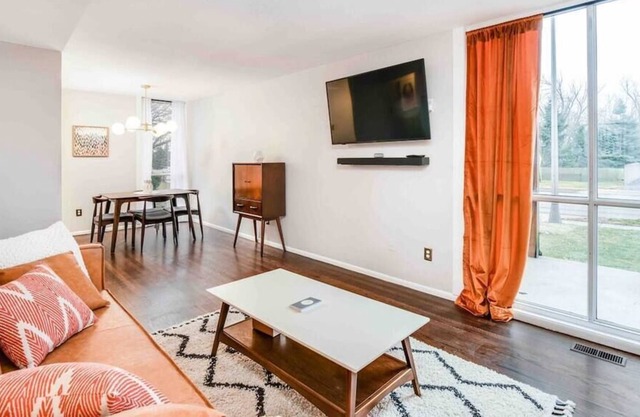 Modern Condo Near B · Interior Designer's Modern Condo Near Beaumont
