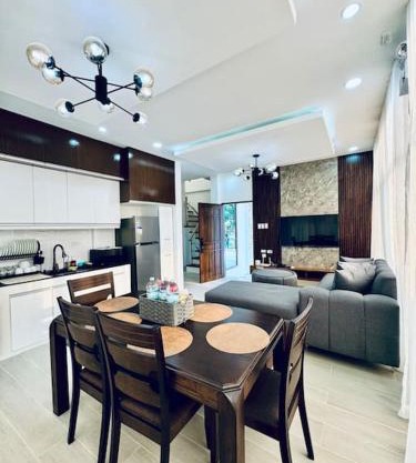 Modern Cozy Home - Iloilo City Reign Homes