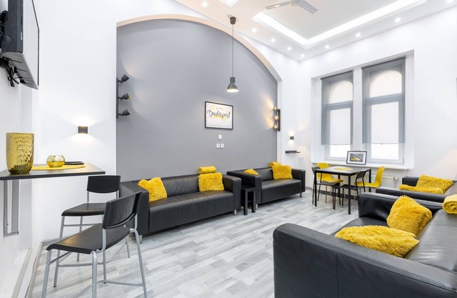⭐MODERN DESIGN ☕FREE-BEER & BREAKFAST ❤️AIRCO