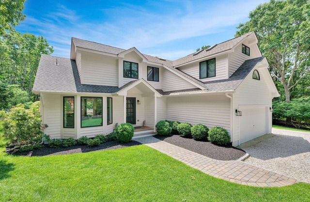 MODERN EAST HAMPTON/WAINSCOTT/CLOSE TO SAG & EAST -POOL FENCE FOR FAMILY W/KIDS