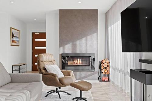 Modern Family Getaway