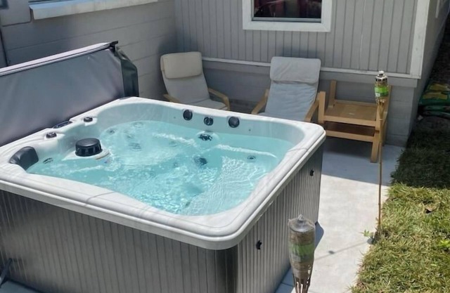 Modern Family Retreat Near Orlando Attractions