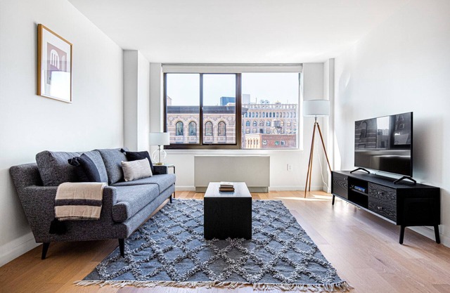 Modern Flatiron 1BR w/Gym, Doorman, near USQ, train, by Blueground