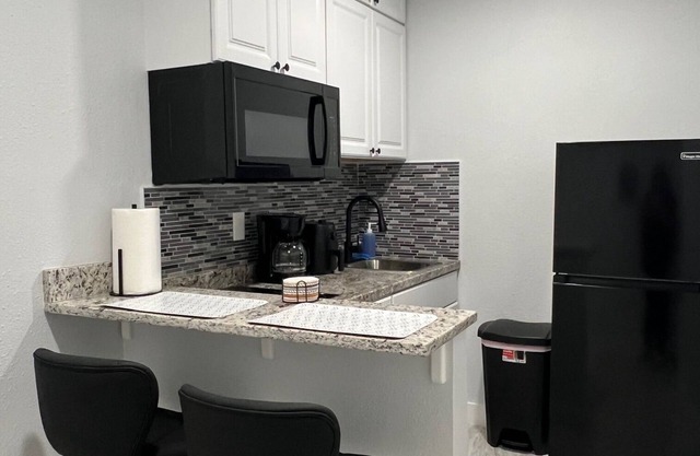 Modern Guest Suite near UCF