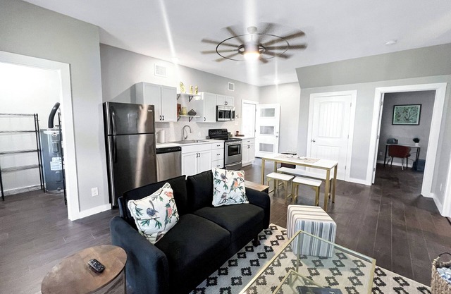 Modern Historic Downtown Apartment
