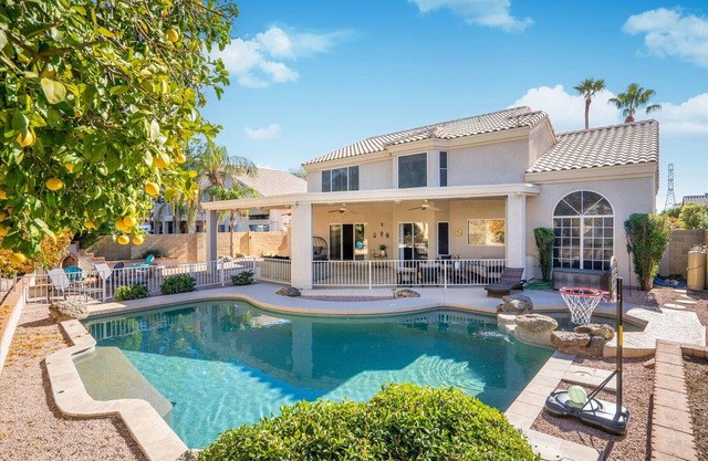 Modern Home w/Pool & Spa | Sleeps 10
