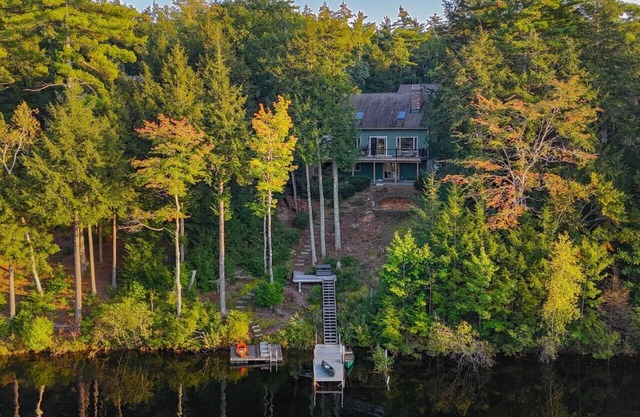 Modern Lakefront Cabin (Pet Friendly, King Beds)