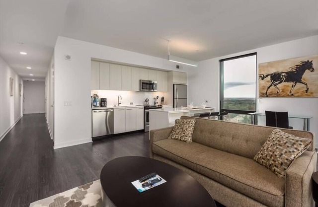 Modern Luxury in Reston | In-unit Washer/D | nr Dulles Airport