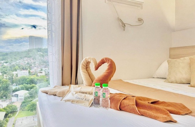 Modern minimalist studio in Cebu City Near IT park w/Mountain View