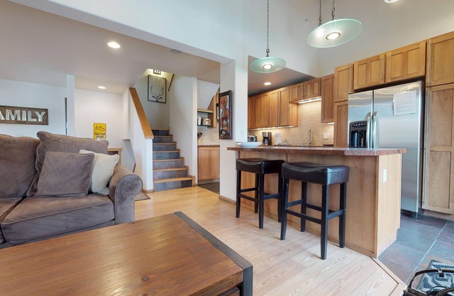 Modern Mountain Haven - Walk to Slopes/Canyon Lodge