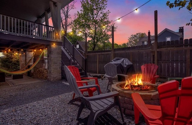 Modern Mountain Retreat w/Hot Tub: Close to All!