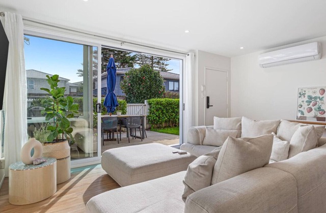 Modern Mt Wellington Home