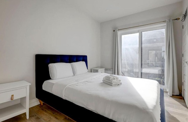 Modern MTL Getaway A Sleek NDG Escape