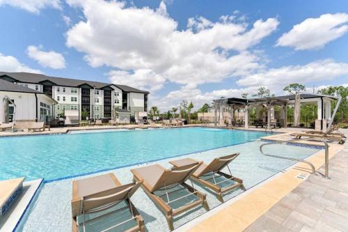 Modern Oasis