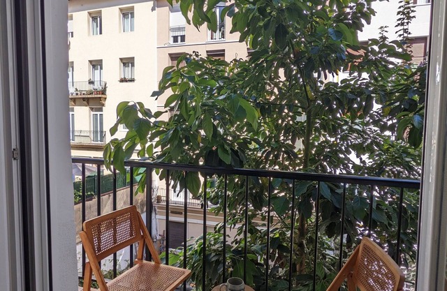 Modern-Rustic Apartment at the Heart of Donostia