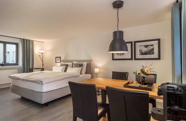 Modern Studio Apartment No. 15 in the City Center with Wi-Fi
