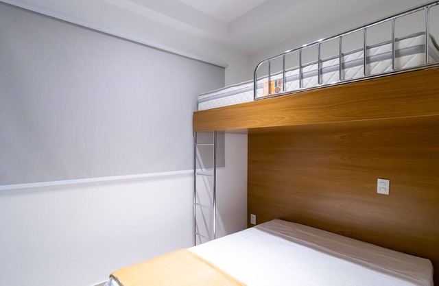 Modern studio with Wi-Fi, Gym next to the Park and Metro - ID 10