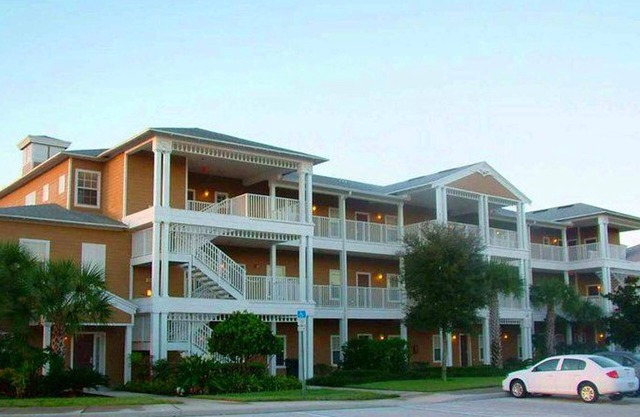 Modern style Ground Floor 3 Bedroom Condo at Bahama Bay Resort