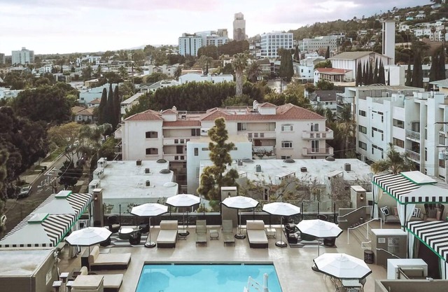 Modern Suite in Los Angeles! Rooftop Pool, Pet-friendly, Near Hollywood Musuem!