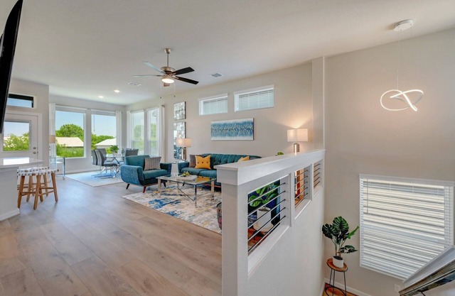 Modern Texas Home 3BR/2.5BA, Six Flags, UTSA, RIM.