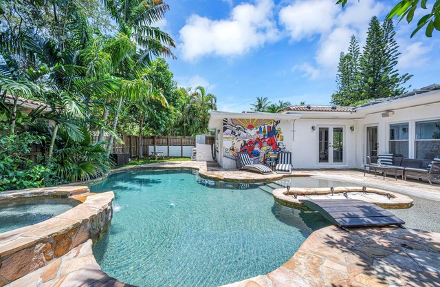 Modern Tropical Pool House North Miami- w/Jacuzzi - El Portal -