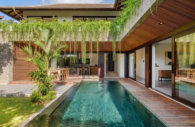 Modern Tropical Style, 3 Bedroom Villa in Canggu