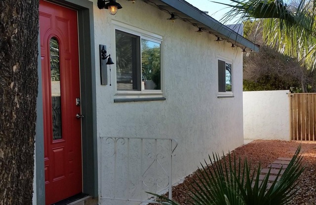 Modern Updated Guest House in Great North Glendale AZ Location
