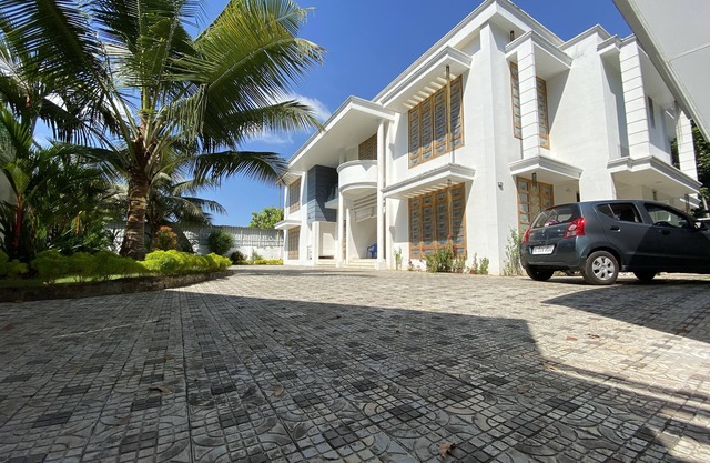 Modern villa close to Ashtamudi lake. 3 bedrooms