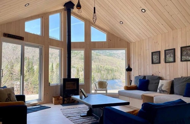 Modern w/ amazing view, sauna & 3 bedrooms cabin