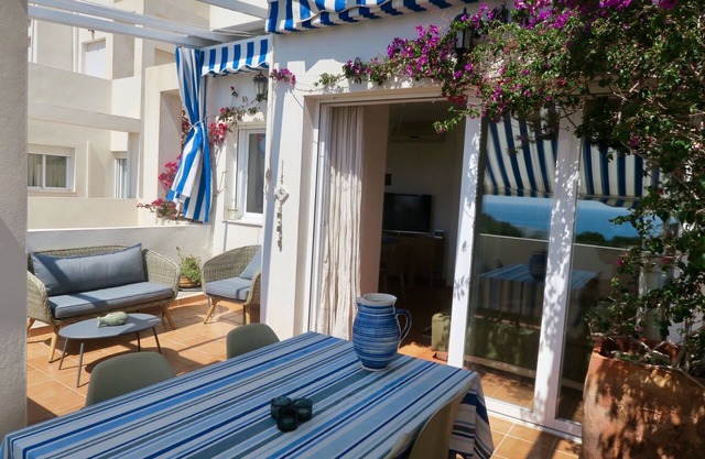 Mojacar: Lovely beachfront apartment, spectacular views, wifi, swimming pools