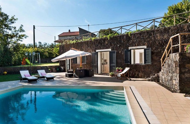 Monte - Independent House with private Pool, 4 People, Garden WiFi, A/C, Sicily