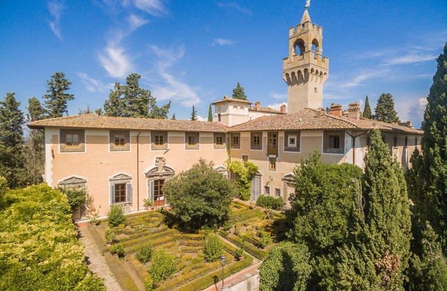 Montegufoni 5 - Apartment with swimming pool