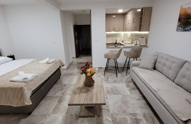 Montenegro Apartments Phoenix
