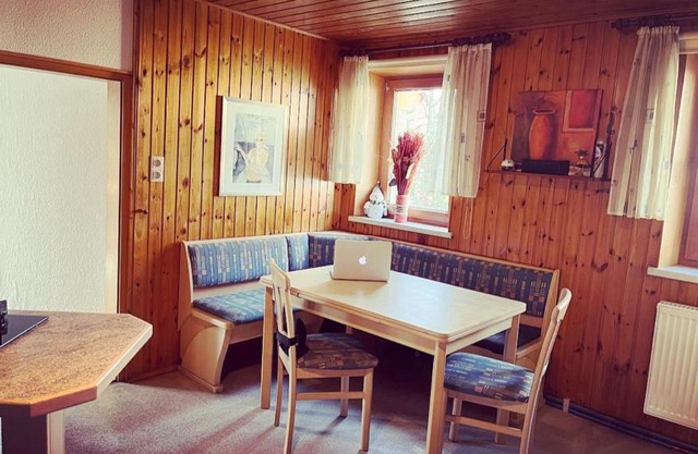 Monteurwohnung nähe Bayreuth, Parken frei, Wifi, Küche