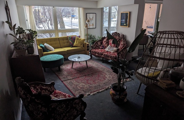 Monthly Spacious 2BR Furnished Apartment in Sandy Hill - AC+WIFI+ Heated Pool
