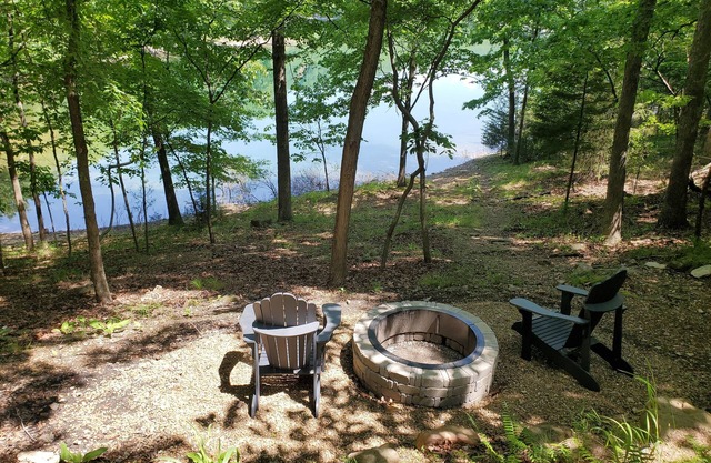 Moon Beam-Lakefront-Community Pool & Lost Bridge Marina Nearby