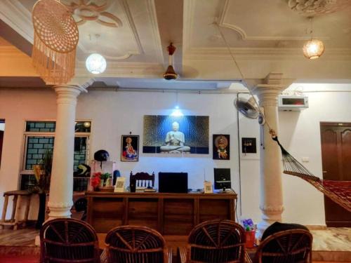 Moon Waves Beach Hotel Varkala