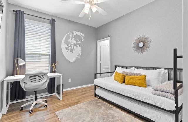 MoonHaven Elegant Extended-Stay 4BR-Stylish-Pristine-POOL-Round Rock!