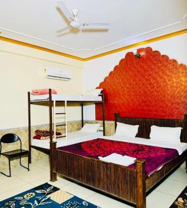 Moonlight Homestay Hostel 