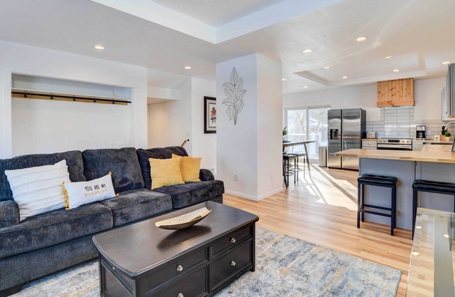 Moorhead Home Rental Near Downtown Fargo!