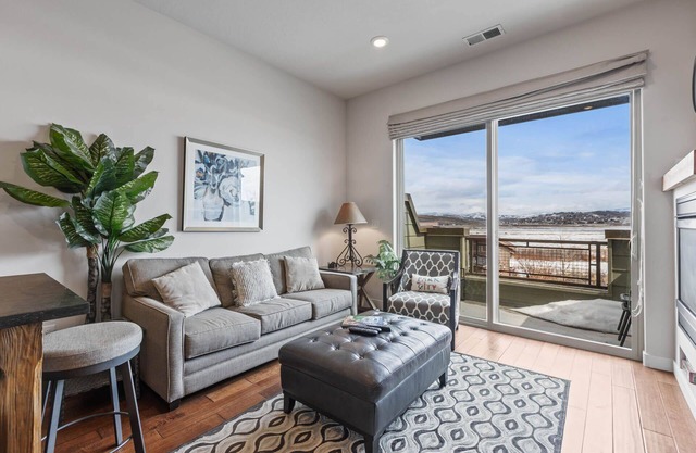 Moose Mgmt at Newpark Terrace 53 Walk to numerous amenities - Roof Top View