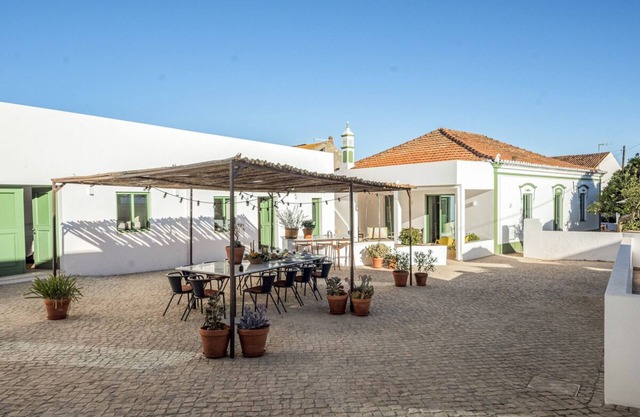 Moradia Zabel - Six Bedroom Villa, Sleeps 12