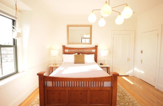 Morrill Mansion Inn | 6 | Self Check In | Parking