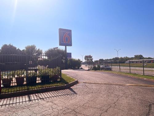 Motel 6 Dallas, TX – St. Augustine/HWY 175